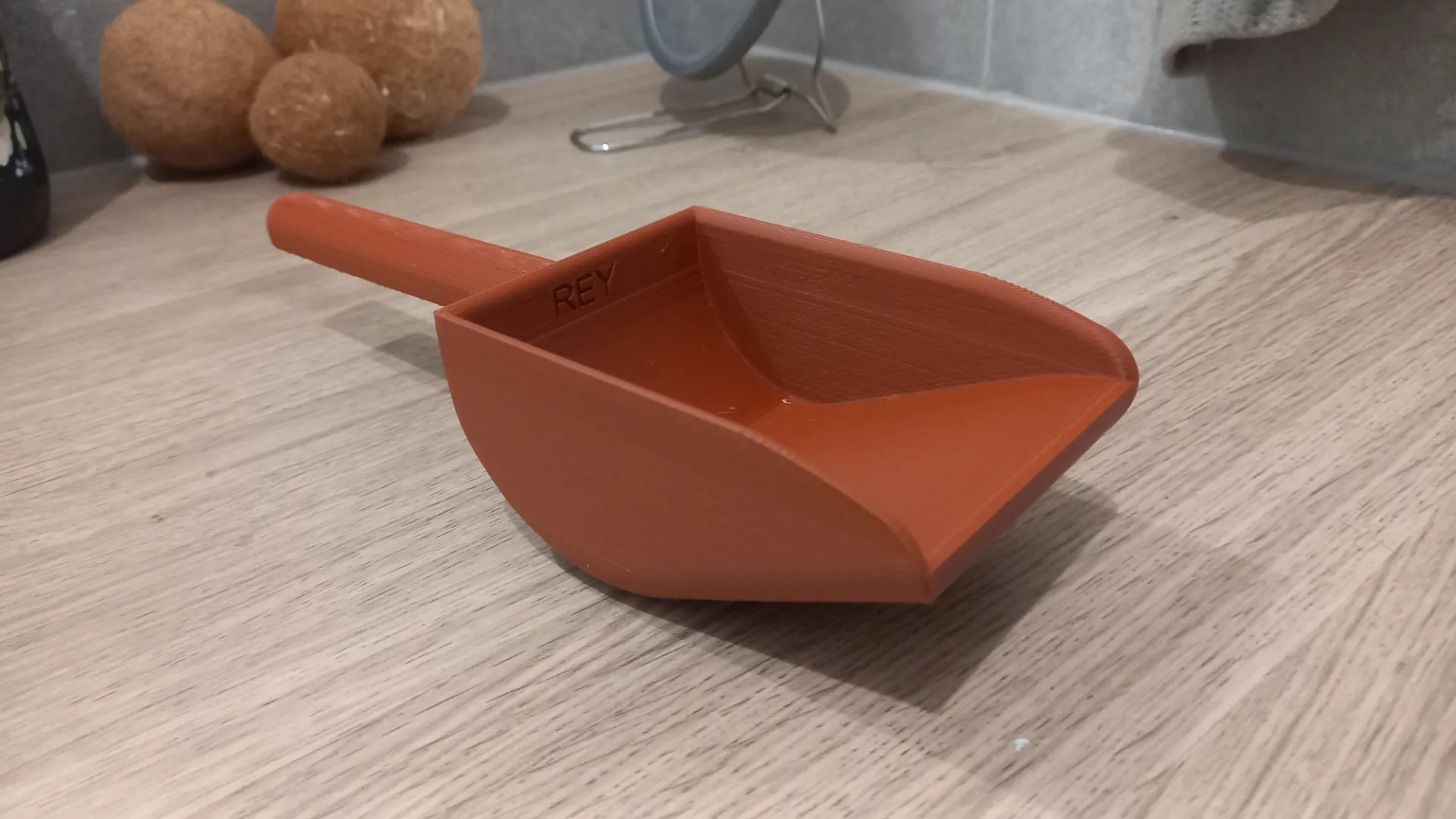 dog food scooper